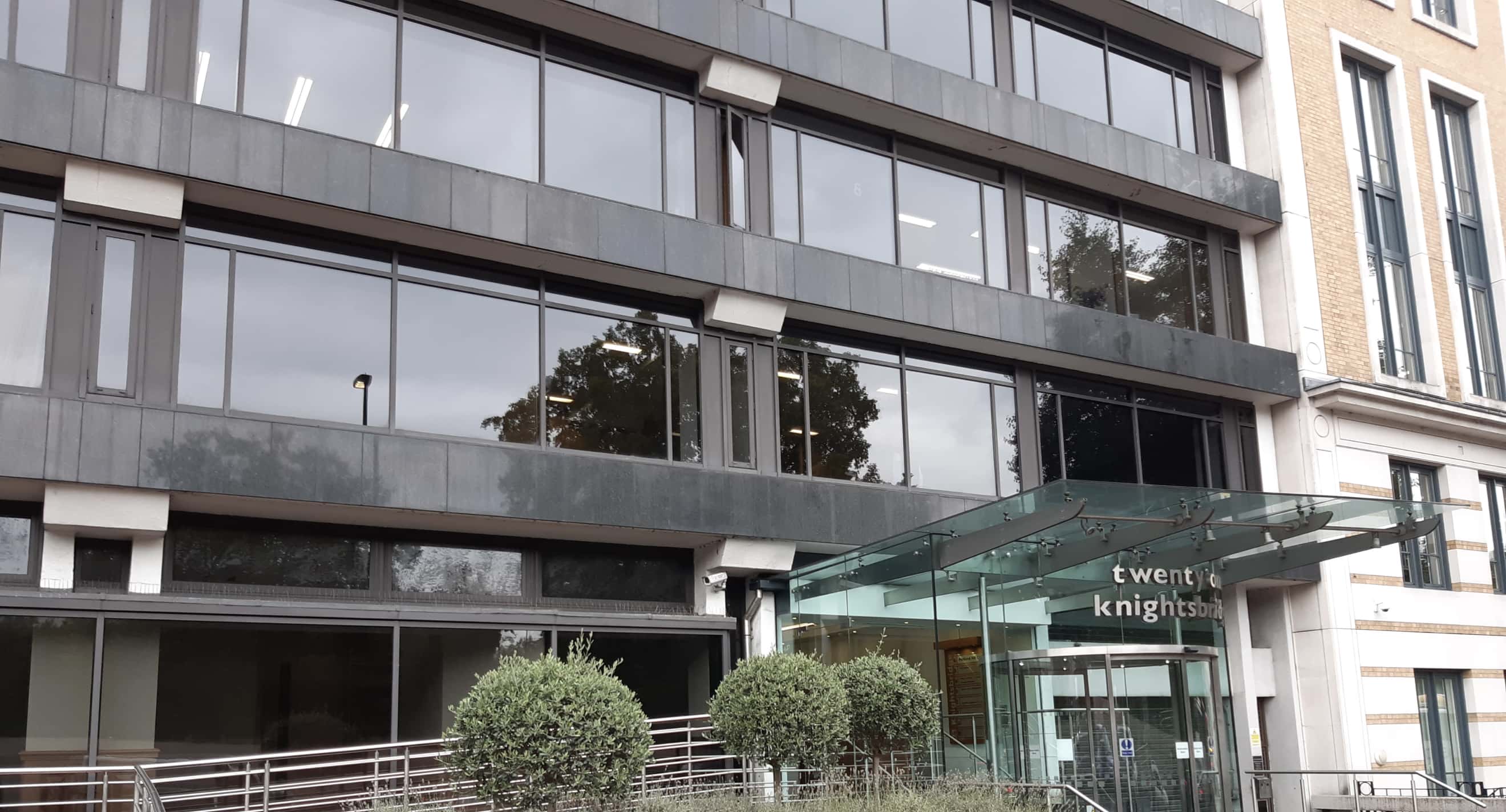 21 Knightsbridge office space